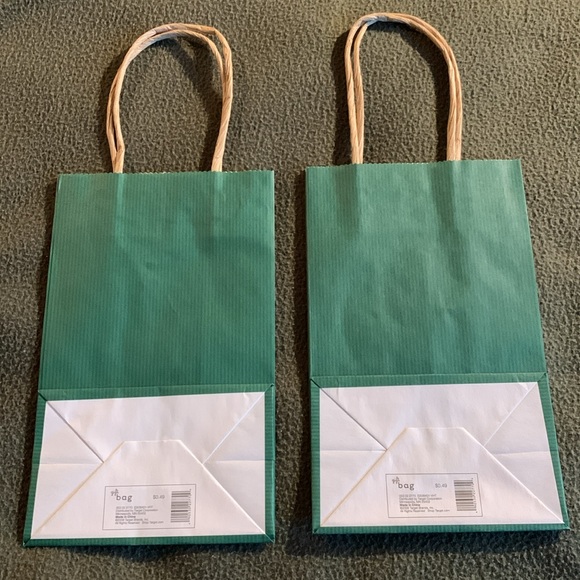 New lot of gift bags, tissue paper, gift card holder and box. See pics for sizes - Picture 12 of 14